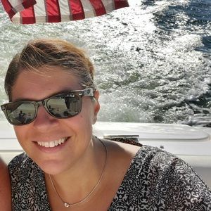 Meet your Posher, Jennifer j.